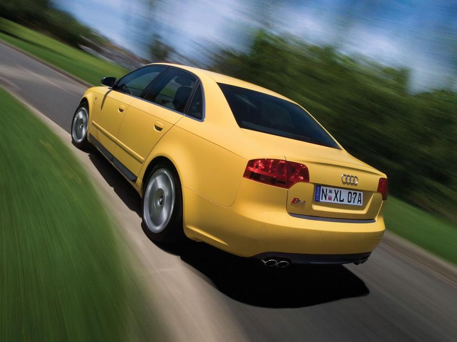  Audi S4 Sedan (B7, 8E) 2005 года  (AU) (фото 8 из 12)